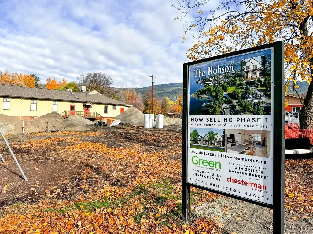 The Robson single-family home development in Naramata offering modern homes with valley and mountain views